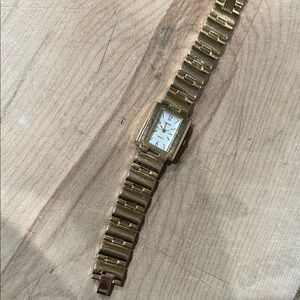 Vtg Carriage Watch Needs Battery